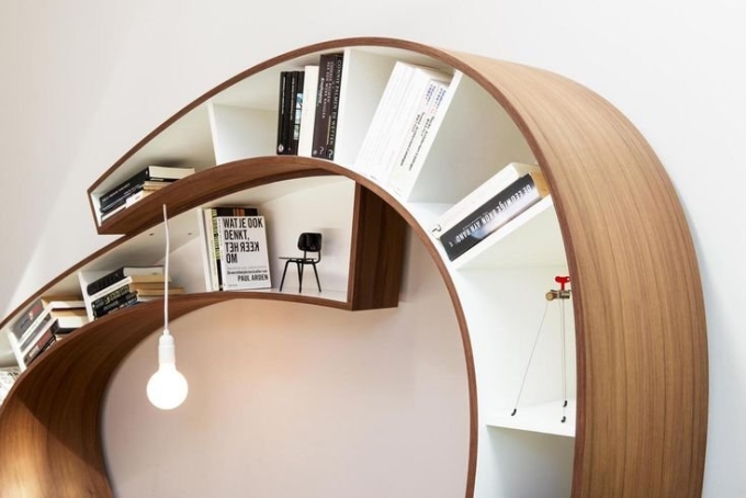 Книжная полка the bookworm