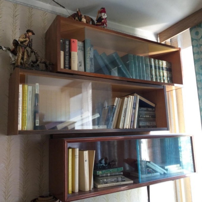 Советские книжные полки со стеклом