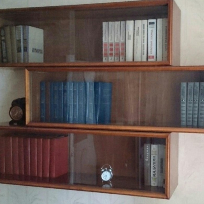 Советские книжные полки со стеклом