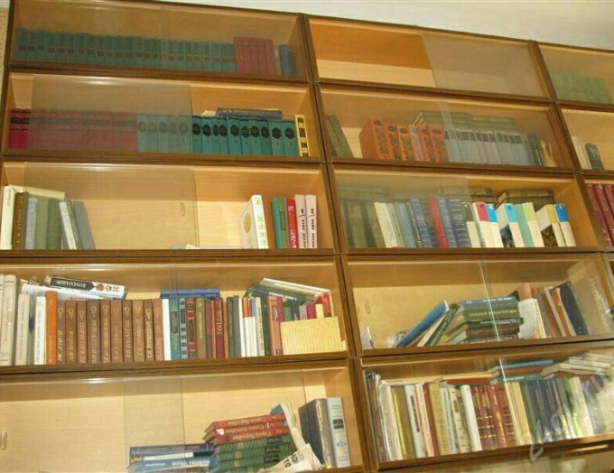 Советские книжные полки со стеклом