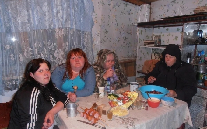 Деревенское застолье