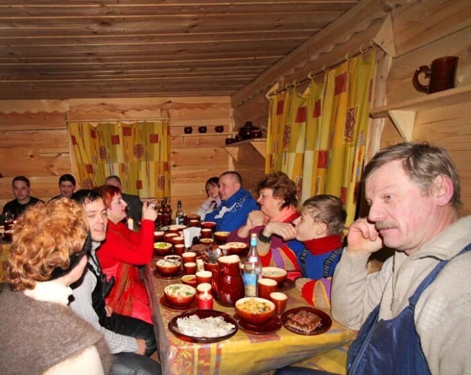 Застолье в деревне