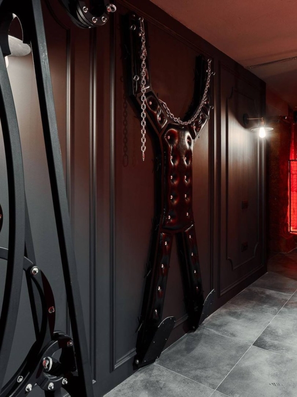 Bdsm студия знаменитая замок