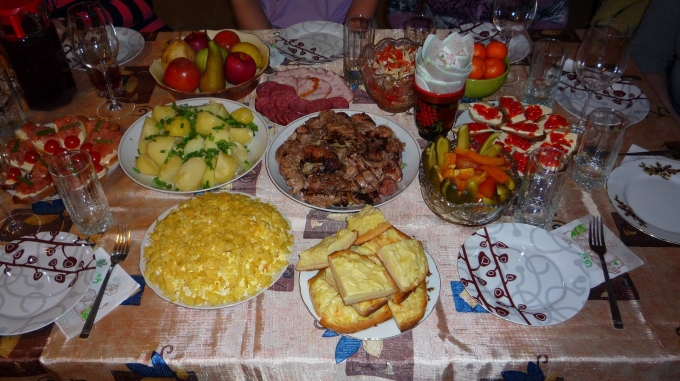 Праздничный стол домашний