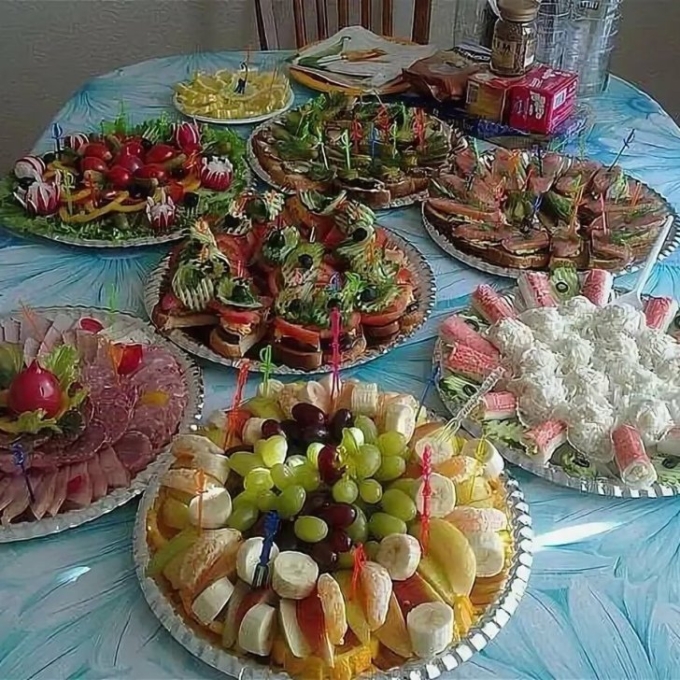 Праздничный стол на день рождения
