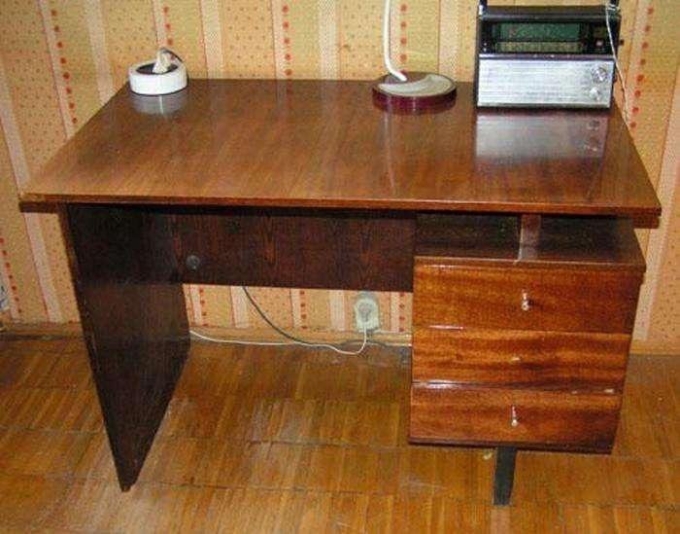 Советский письменный стол