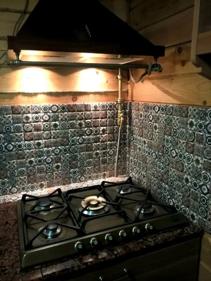 Фартук на кухню с газовой плитой