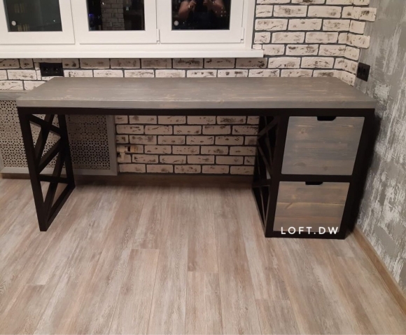 Стол лофт для школьника