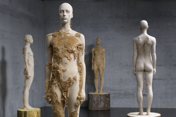 Скульптура Peter Demetz