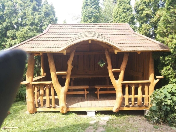 Необычные беседки из дерева