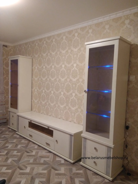 Пинскдрев Тунис гостиная