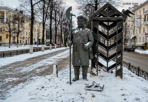 Памятник Романовская застава Ярославль