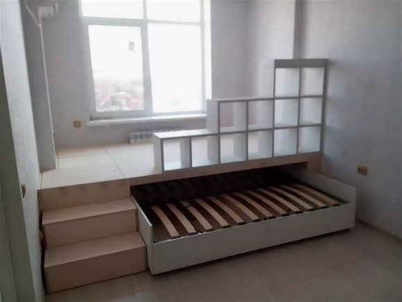 Подиум с выкатной кроватью