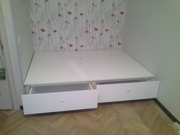 Кровать подиум