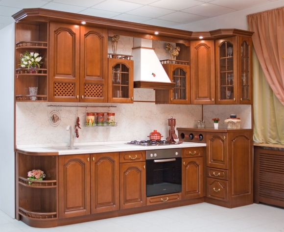 Классические кухонные гарнитуры