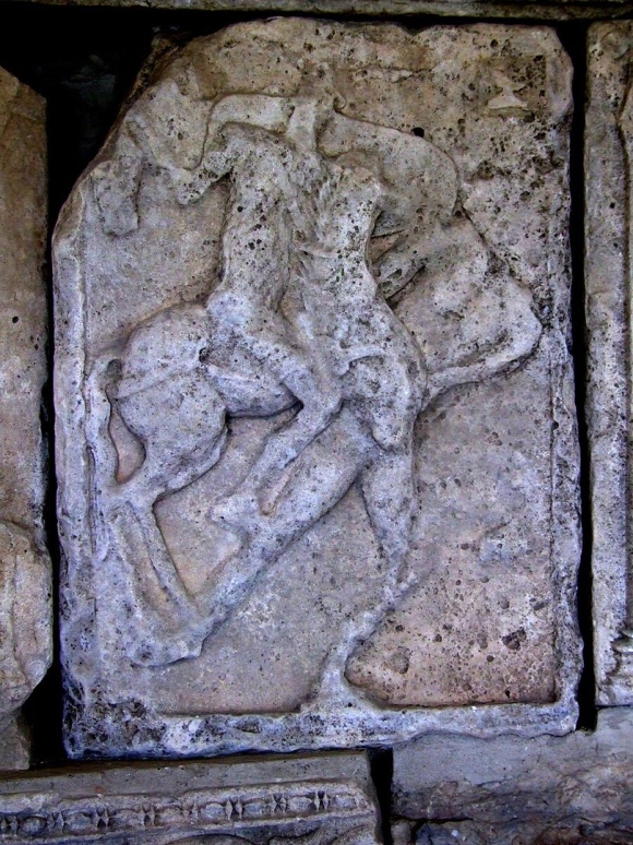Трофей Траяна в Адамклиси