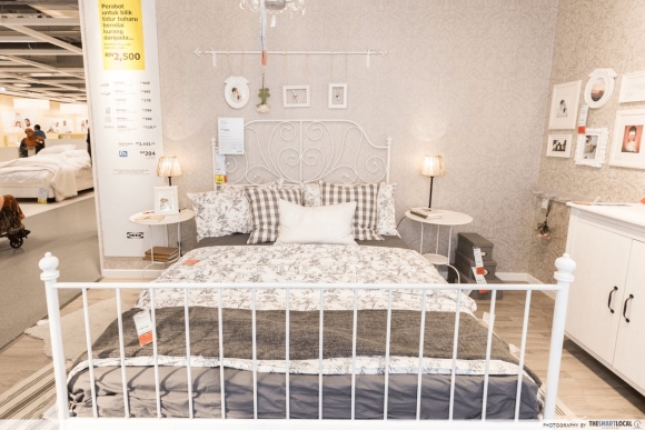 Кровать ikea Leirvik
