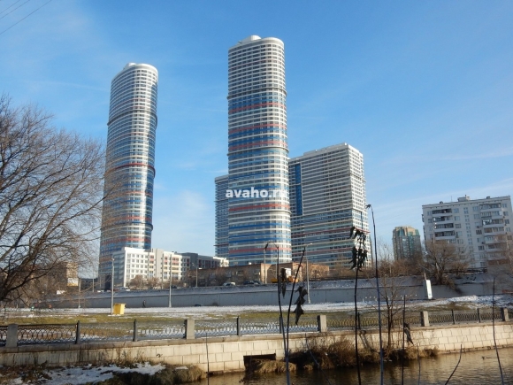 Башни Триколор на проспекте мира