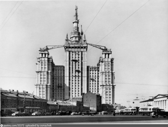 Чечулин сталинская высотка