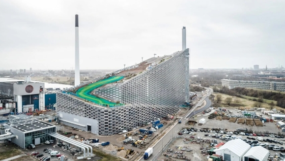 Мусоросжигательный завод Amager Bakke