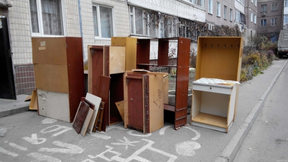 Утилизация старой мебели