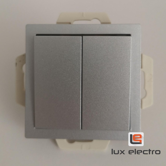 Перекрестный переключатель двухклавишный Schneider Atlas Design