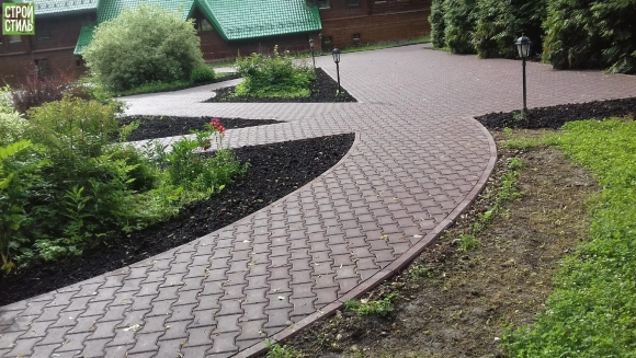 Дорожка из плитки