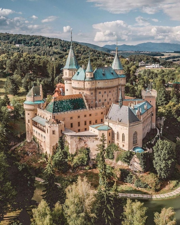 Бойницкий замок Бойнице