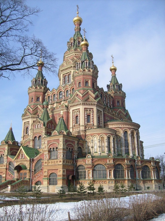 Собор Петра и Павла в Петергофе стиль
