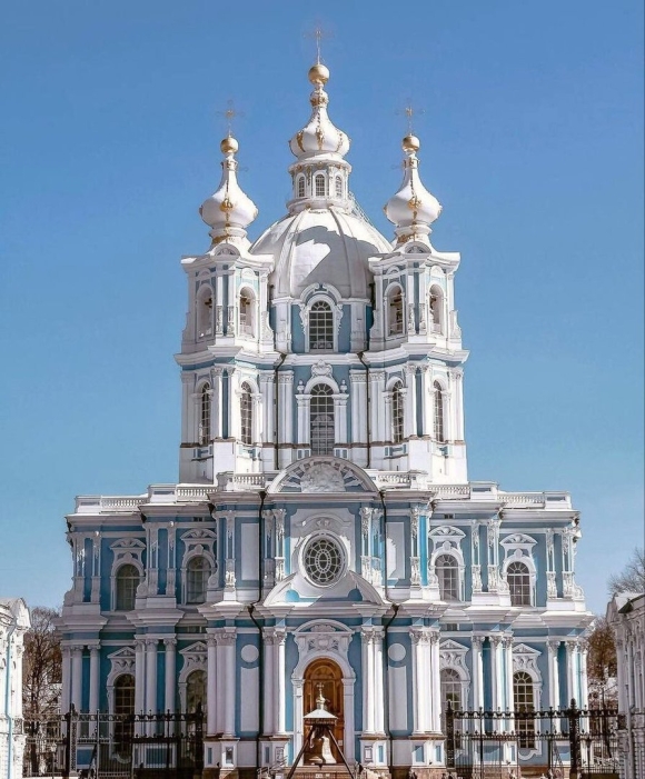 Смольный монастырь Растрелли