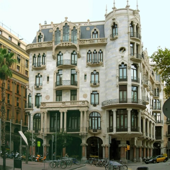 Известные здания Барселоны casa Fuster