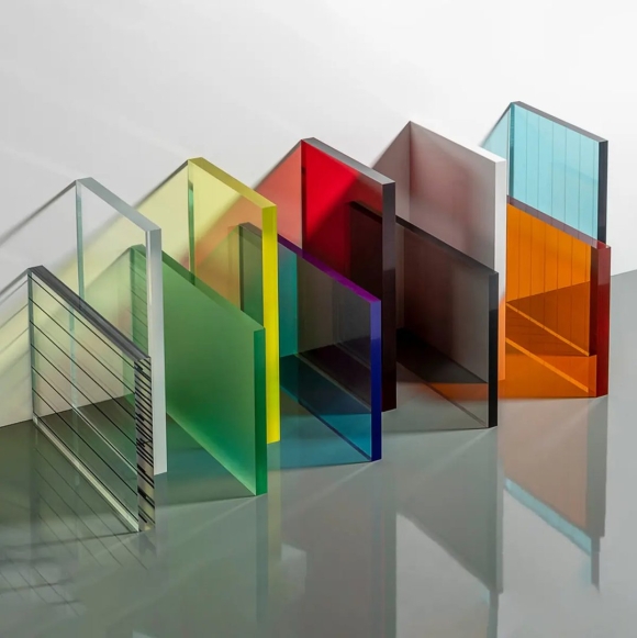 Экструзионное оргстекло Plexiglas XT