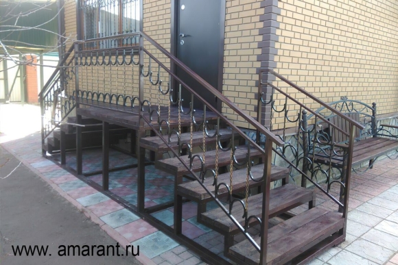 Металлическое крыльцо Амарант