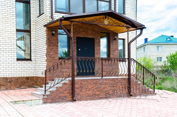 Крыльца входных групп