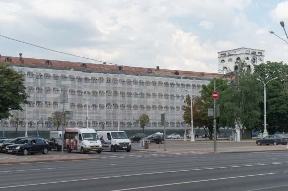 Площадь Якуба Коласа в Минске фото