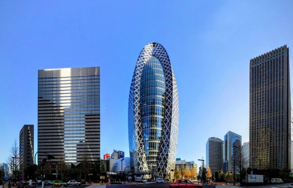 Небоскреб Mode Gakuen Cocoon в Токио