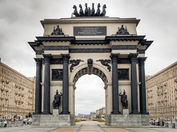 Триумфальная арка Бове Москва