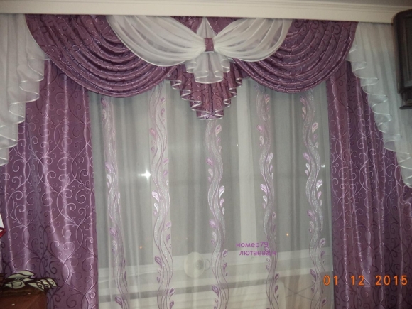 Фиолетовые шторы с ламбрекеном