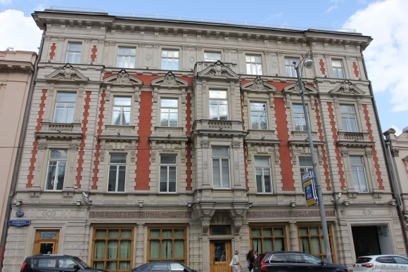 Петровский бульвар в Москве дом Депре