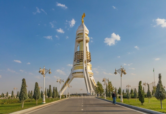 Монумент нейтралитета Туркменистана
