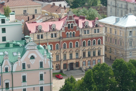 Площадь старой ратуши в Выборге