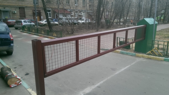 Шлагбаум антивандальный откатной