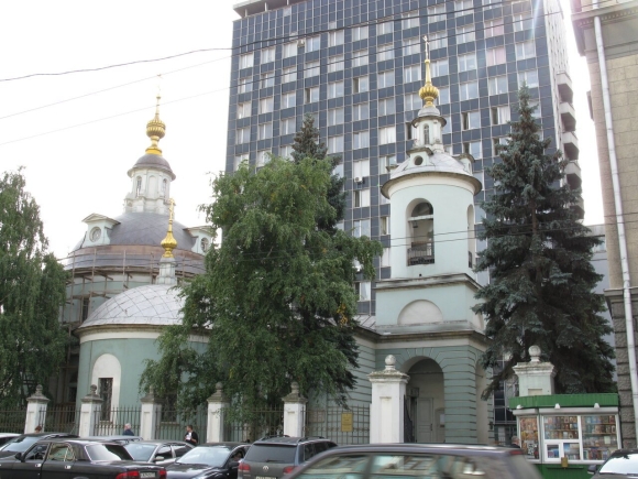 Храм святых бессребреников Космы и Дамиана на Маросейке