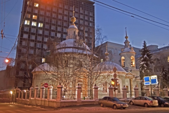 Храм святых бессребреников Космы и Дамиана Москва