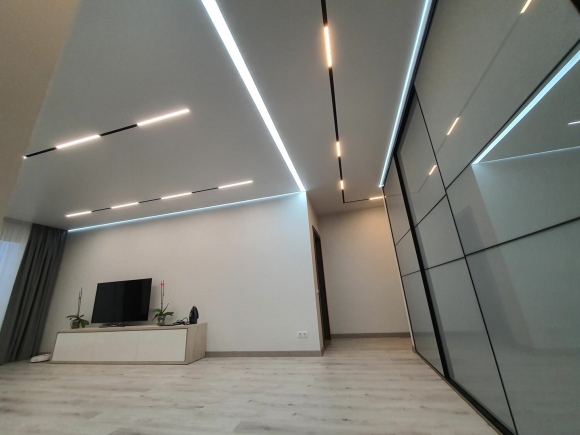Встраиваемый led линейный светильник в Рокфон