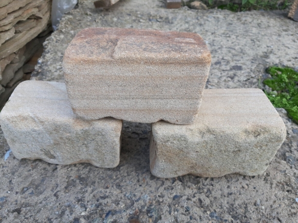 Блоки из камня
