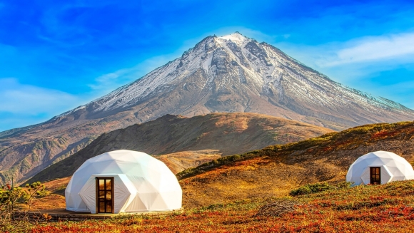 Глэмпинг в горах Камчатки