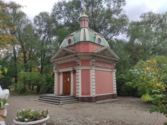 Часовня Иоанна воина Екатерининский парк