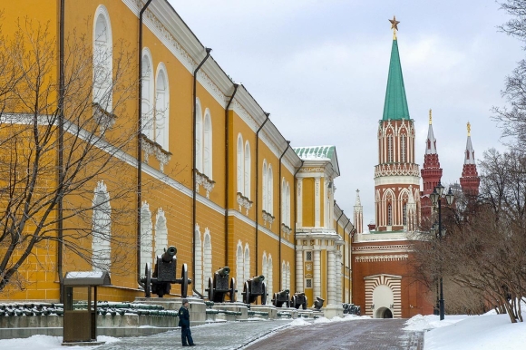 Башни Московского Кремля Никольская башня