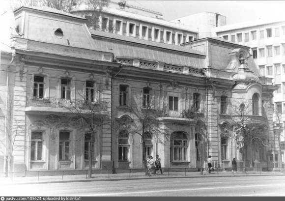 Городская усадьба Кузнецовых на проспекте мира